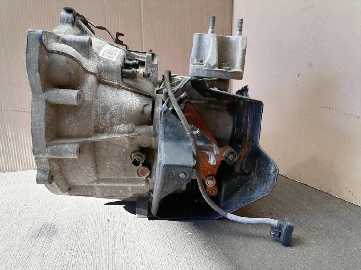 Ford Fiesta JA8 Bj.2010 original 5 Gang Schaltgetriebe 8A6R7002JA 1,2 44KW